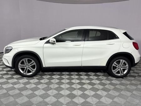 2016-Mercedes-Benz-GLA-220-CDI-Auto-4Matic_19