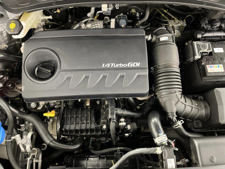 2023-Kia-Seltos-14T-GT-Line-Auto_13
