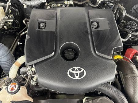 2023-Toyota-Fortuner-28-GD-6-4x4-VX-Auto_13