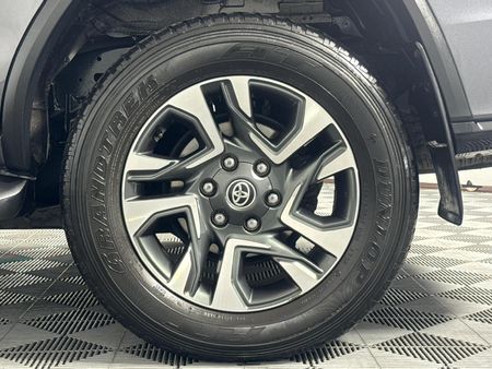 2023-Toyota-Fortuner-28-GD-6-4x4-VX-Auto_6