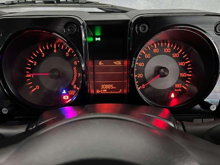 2024-Suzuki-Jimny-15-GLX_5