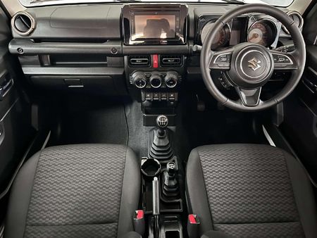 2024-Suzuki-Jimny-15-GLX_6