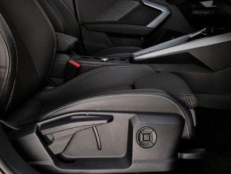 2025-Audi-A3-Sportback-35-TFSI-Black-Edition-Auto_12