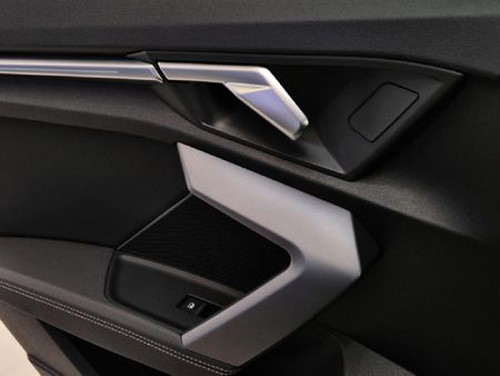 2025-Audi-A3-Sportback-35-TFSI-Black-Edition-Auto_7
