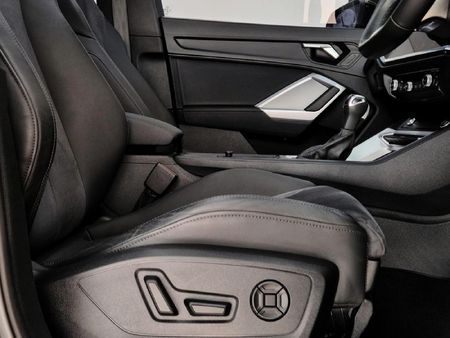 2025-Audi-Q3-Sportback-Black-Edition-35-TFSI_12