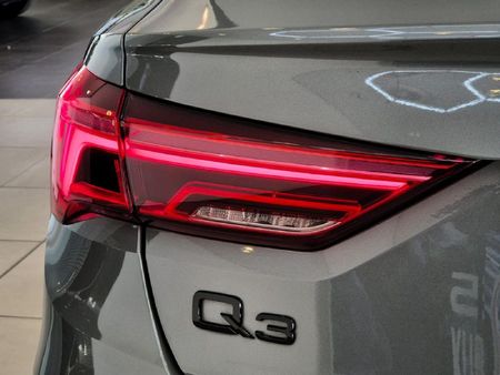 2025-Audi-Q3-Sportback-Black-Edition-35-TFSI_19