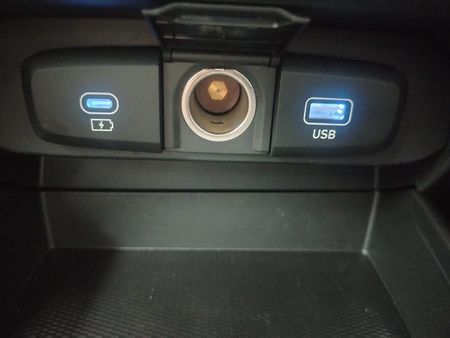 2025-Hyundai-Grand-i10-10-Motion_19