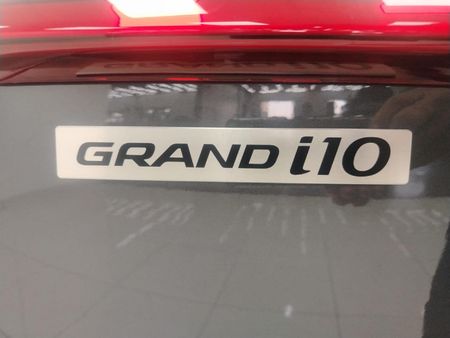 2025-Hyundai-Grand-i10-10-Motion_22