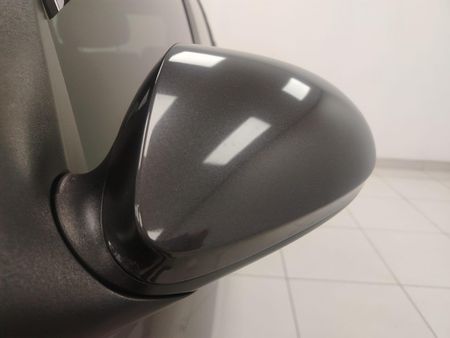 2025-Hyundai-Grand-i10-10-Motion_3