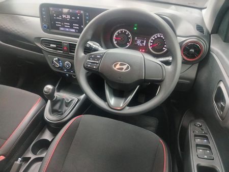 2025-Hyundai-Grand-i10-10-Motion_7