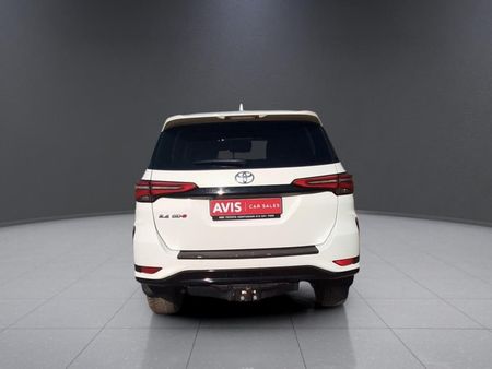 2025-Toyota-Fortuner-24-GD-6-RB-Auto_5