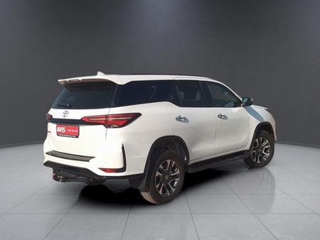 2025-Toyota-Fortuner-24-GD-6-RB-Auto_6