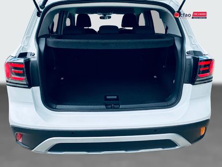 2025-Volkswagen-T-Cross-10-TSI_11