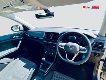 2025-Volkswagen-T-Cross-10-TSI_8