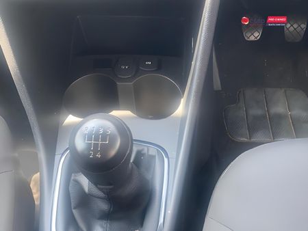 2026-Volkswagen-Polo-Vivo-14_17