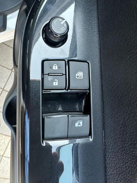 2026-Toyota-Hilux-24-GD-Single-Cab_12