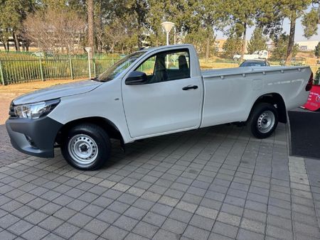 2026-Toyota-Hilux-24-GD-Single-Cab_8