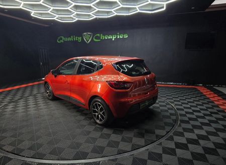 2018-Renault-Clio-IV-900T-Expression-5-dr-66kW_2