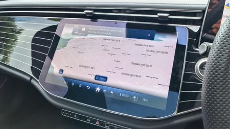 2026-Mercedes-Benz-E-Class-E220d-Avantgarde_9