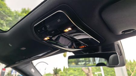 2026-Mercedes-Benz-E-Class-E220d-Avantgarde_2