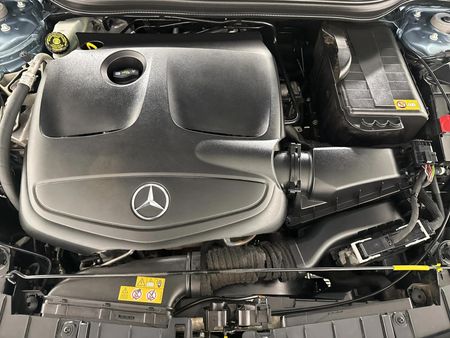 2016-Mercedes-Benz-GLA-250-AMG-4Matic_11
