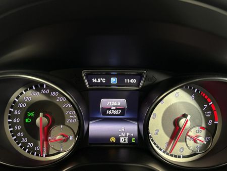 2016-Mercedes-Benz-GLA-250-AMG-4Matic_2