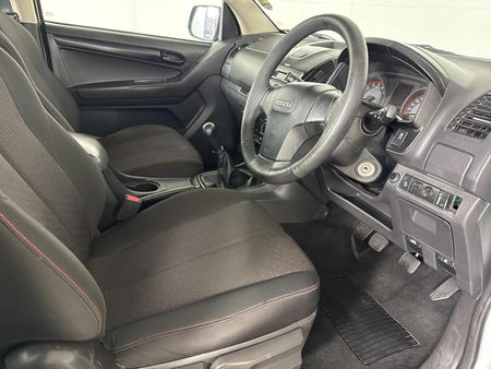 2020-Isuzu-D-Max-250-HO-Hi-Rider-Double-Cab_9