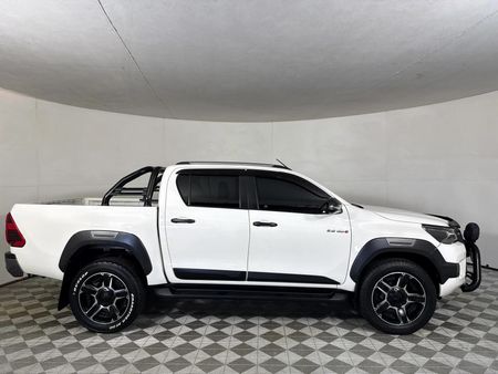 2022-Toyota-Hilux-28-GD-6-Raised-Body-Legend-Auto-Double-Cab_16