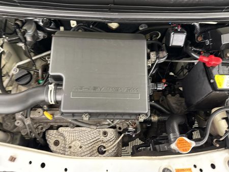 2006-Daihatsu-Sirion-13i-Sport-Auto_11