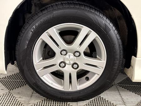 2006-Daihatsu-Sirion-13i-Sport-Auto_4