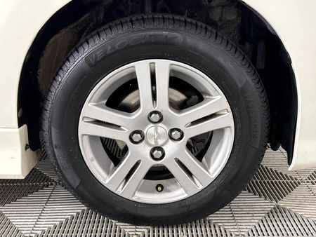 2006-Daihatsu-Sirion-13i-Sport-Auto_5