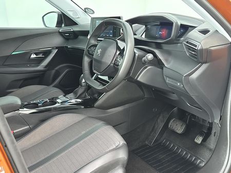 2023-Peugeot-2008-12T-Allure-Auto_8