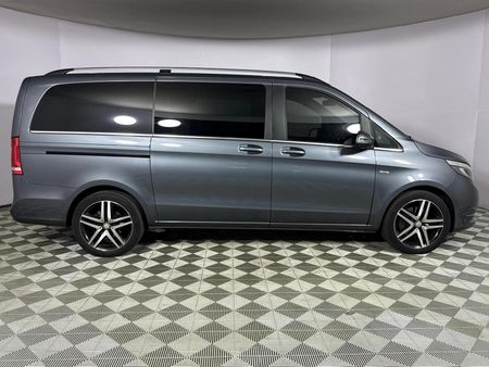 2018-Mercedes-Benz-V-Class-V-250-Bluetec-Avantgarde-Auto_17