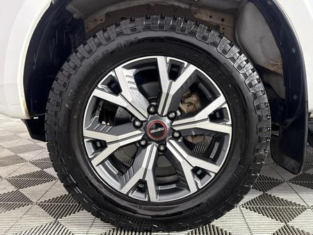 2023-Isuzu-D-Max-30-DDI-ISE-NR-4x4-Auto-Extended-Cab_2