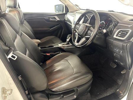 2023-Isuzu-D-Max-30-DDI-ISE-NR-4x4-Auto-Extended-Cab_7