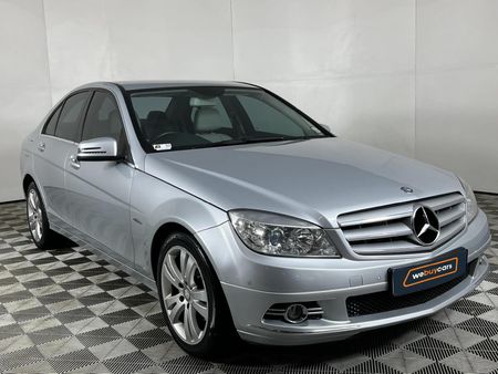2010-Mercedes-Benz-C-Class-C-200-CGI-BE-Avantgarde-Auto_14