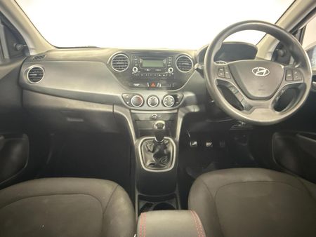 2018-Hyundai-Grand-i10-10-Motion_1