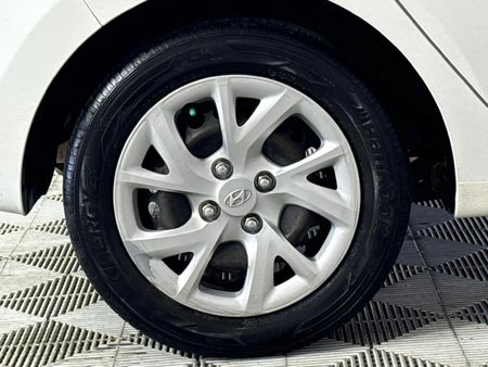 2018-Hyundai-Grand-i10-10-Motion_7