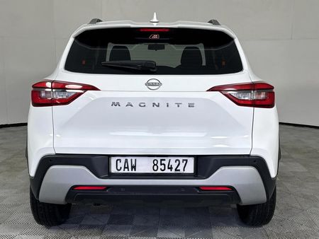 2024-Nissan-Magnite-10-Visia_17