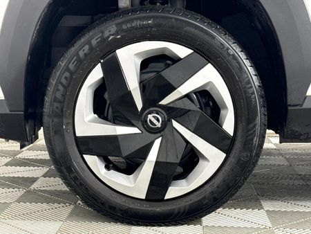 2024-Nissan-Magnite-10-Visia_4