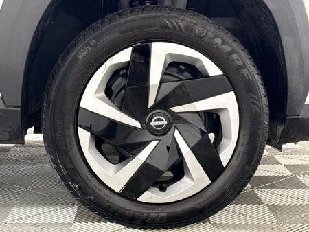 2024-Nissan-Magnite-10-Visia_5
