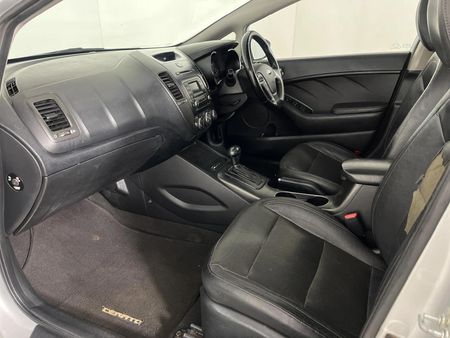 2014-Kia-Cerato-20-EX-Auto_8
