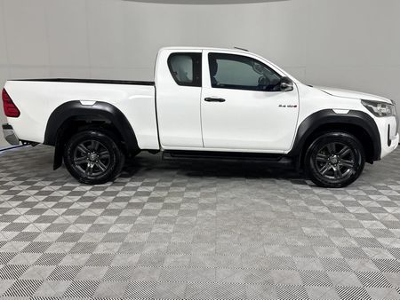 2022-Toyota-Hilux-24-GD-6-Raised-Body-Raider-Extended-Cab_13