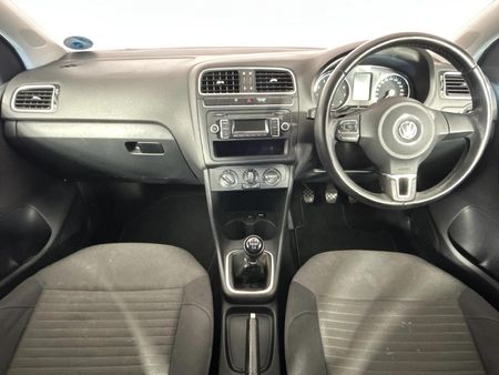 2013-Volkswagen-Polo-14-Comfortline-5-dr_1