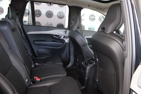 2025-Volvo-XC90-T8-Ultra-Dark-Phev_6