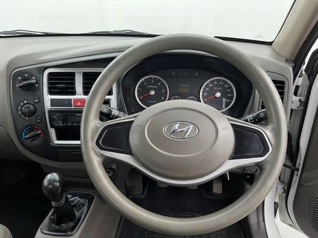 2023-Hyundai-H100-Bakkie-26D-Taut-Liner-Aircon_10