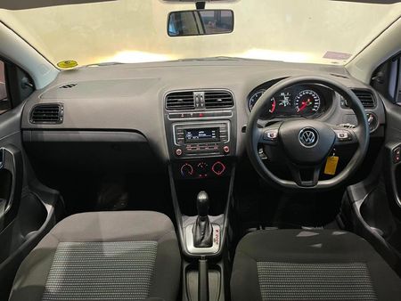 2023-Volkswagen-Polo-Vivo-16-Comfortline-Auto-5-dr_5