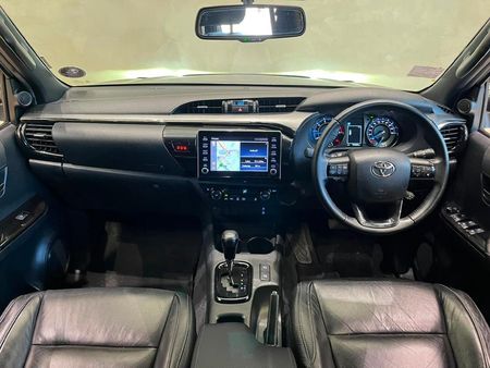 2021-Toyota-Hilux-28-GD-6-Raised-Body-Legend-Auto-Double-Cab_5