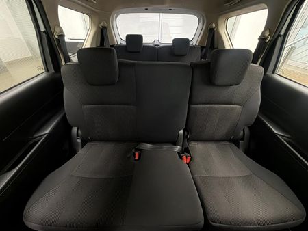 2025-Suzuki-Ertiga-15-GA_11