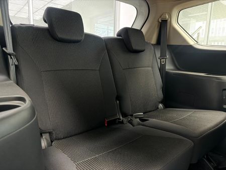 2025-Suzuki-Ertiga-15-GA_14